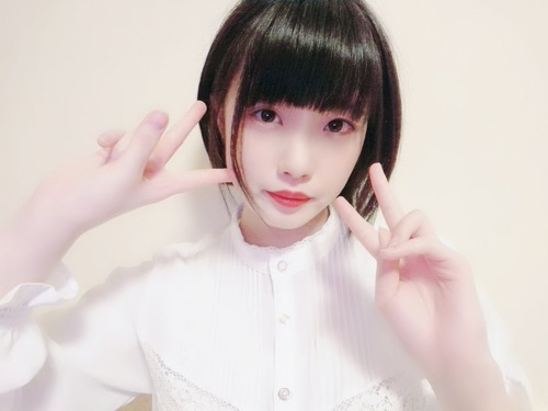 サラリーマンと結婚を発表した春野杏