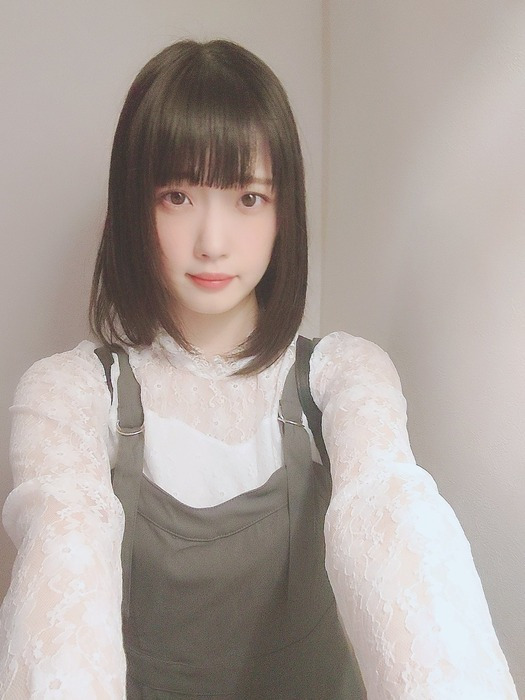 サラリーマンと結婚を発表した春野杏