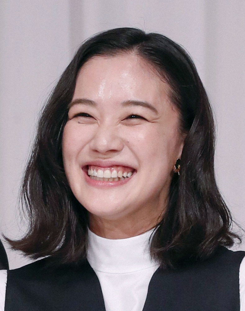 バチェラー参加者の西山真央に似てると言われる蒼井優