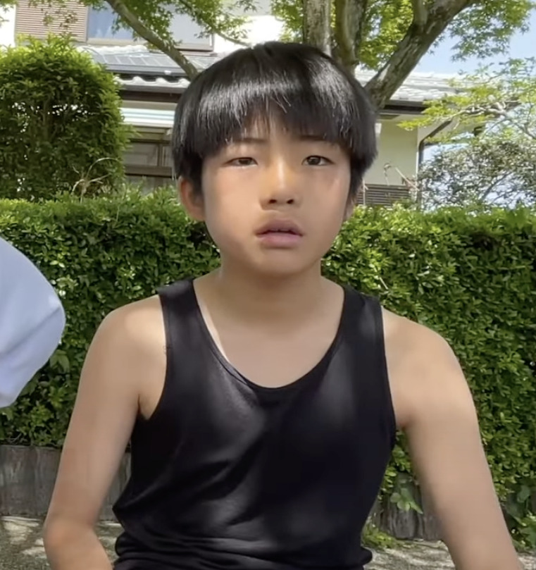 話題の中学生YouTuberちょんまげ小僧のメンバー、ひき肉