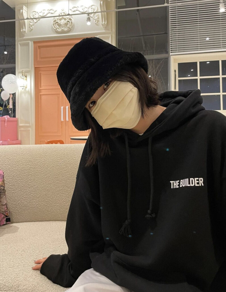 セブチのジョシュアと彼女とのソファの匂わせ