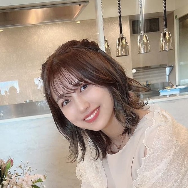 渡邊凌磨との熱愛が発覚した篠崎彩奈