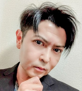 ジャニーズ被害当事者の会のメンバーの志賀泰伸