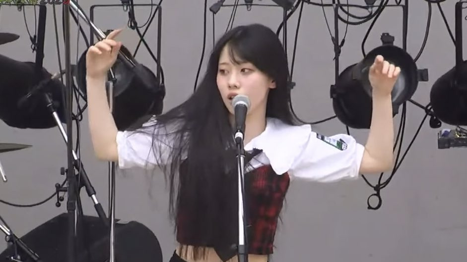 日プ女子に参加中の、ストレートが可愛い高見文寧